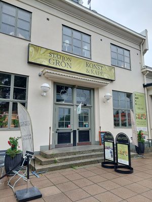 Entrance. at Station Grön in Raettvik