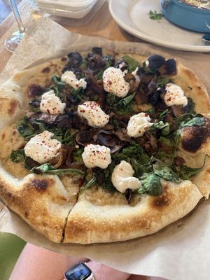 Seasonal spinach and mushroom pizza (vegan lemon ricotta!)  at True Food Kitchen in Kansas City