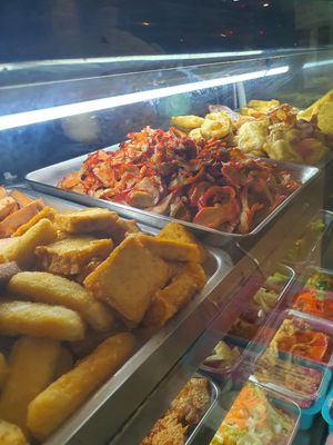 Fried stuff and char siew ~ Circuit Breaker Period Phase 3 at Yi Sheng 益生素食 - Mountbatten in Central Singapore