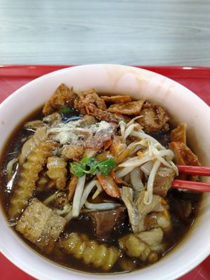 Lor mee $3 at Yi Sheng 益生素食 - Mountbatten in Central Singapore