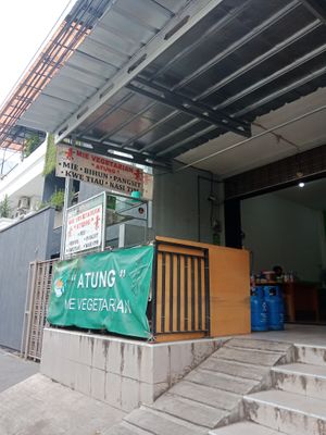 Outside at Mie Atung Vegetarian - Pasar MK in Jakarta