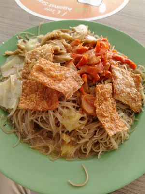 Bee Hoon with curry gravy $2.50 at Xiang Ji Miao Chu 香积妙厨 in Central Singapore