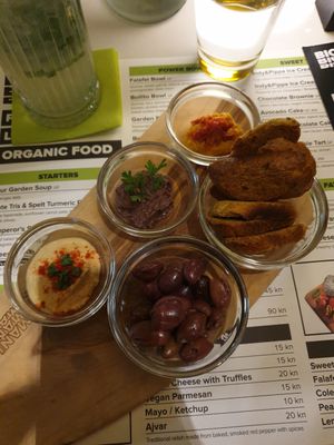 Pate Tris & Spelt Tumeric Rusks at BioMania Bistro Bol in Bol