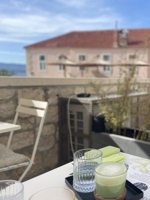 Matcha Latte by the sea  at BioMania Bistro Bol in Bol