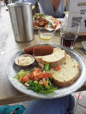 Oma Bob's kroketten (vegan) at Suikerkist in Breda