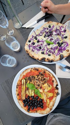 Pizza at Paradiso Pizzeria Gelateria in Trequanda