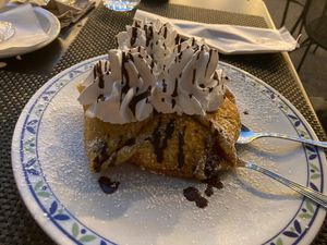 Crepes with ice cream at Paradiso Pizzeria Gelateria in Trequanda