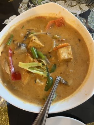 khao soi   at Aroy Thai Gardens in Middletown