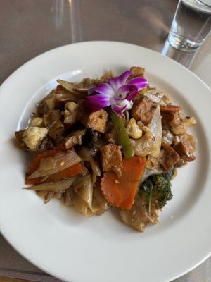 drunken noodles with tofu  at Aroy Thai Gardens in Middletown