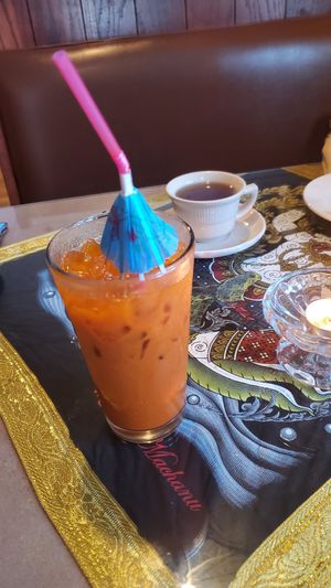 thai tea at Aroy Thai Gardens in Middletown