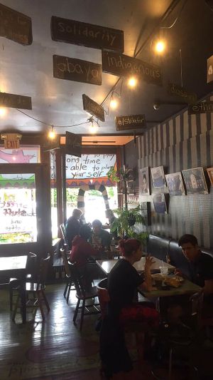 indoor seating at Third Street Stuff and Coffee in Lexington