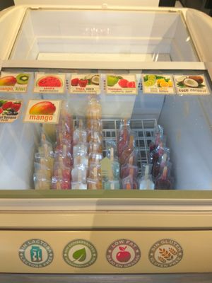 Polos de frutas veganos. at Nostrum  in Alicante