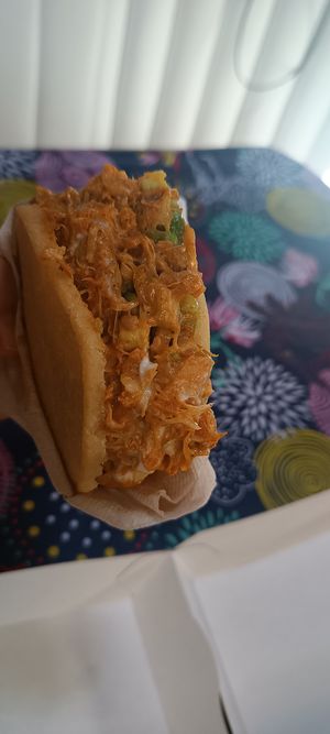 Arrepa,pulled pork de Jack fruit,sinceramente fue lo único que no me gustó mucho at Vegetopia in Gran Canaria