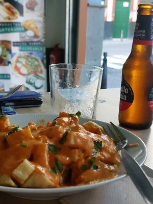 Absolutely gorgeous spicy potatoes (patates bravas) at Vegetopia in Gran Canaria