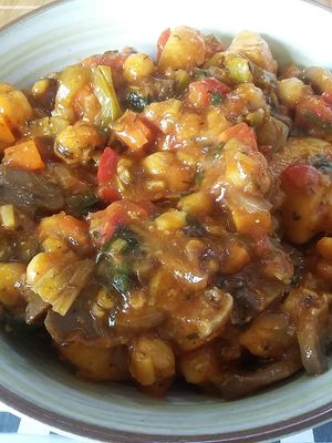 Ropa vieja (dirty clothes) - Yummy Canarian stew at Vegetopia in Gran Canaria