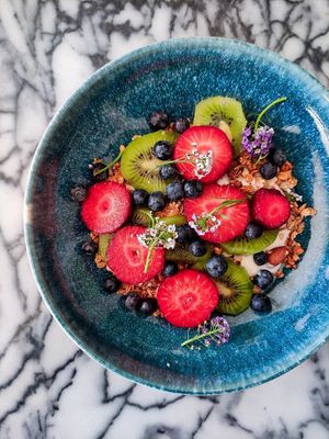 Iogurte e Granola - Brunch at Botellini in Caldas Da Rainha