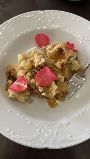 Apple Crumble   at Botellini in Caldas Da Rainha