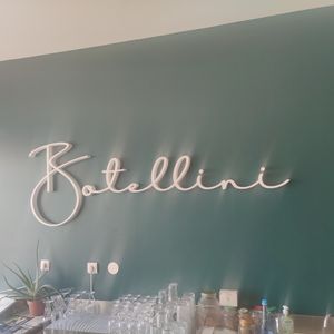  at Botellini in Caldas Da Rainha