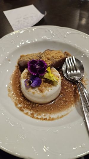 Panna cotta   at Botellini in Caldas Da Rainha