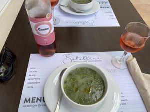 Caldo verde e vinho rose sem álcool  at Botellini in Caldas Da Rainha