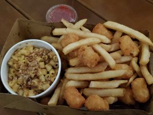 Fries tots and a mac and cheese at Honeybee Burger - Venice in Venice