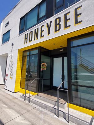New facade at Honeybee Burger - Venice in Venice