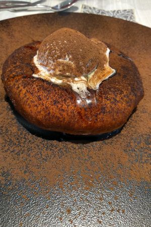 Ciambellina vegana e gelato #Veganuary at Isola Verde Resort & Restaurant in Castiglione Del Lago