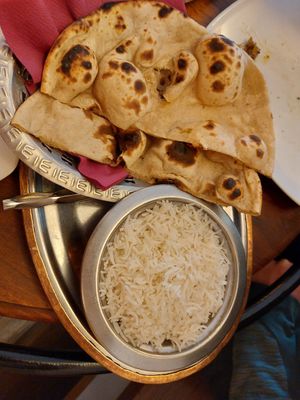 Plain roti and rice at Namaste in Ljubljana