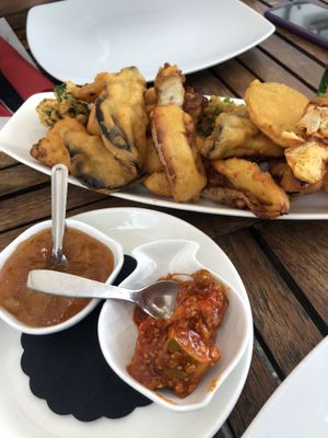 mixed vegetable pakora at Namaste in Ljubljana