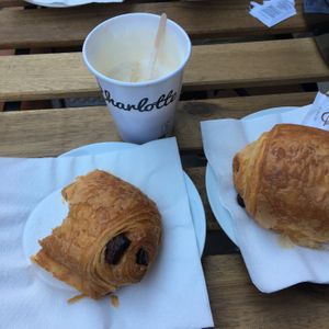 delicious vegan breakfast :) at Charlotte Croissanterie in Trieste