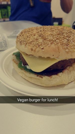 smoked burger at iVegan in Rome