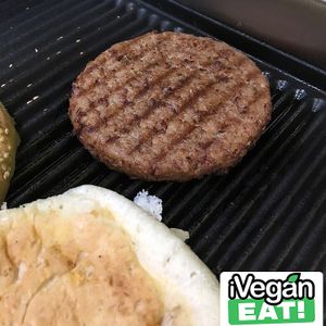 Organic, vegan, burger. at iVegan in Rome