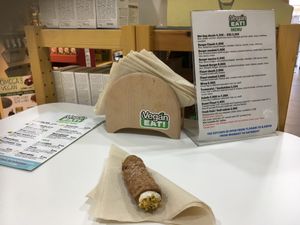 Cannoli at iVegan in Rome