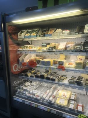 Vegan cheese at iVegan in Rome