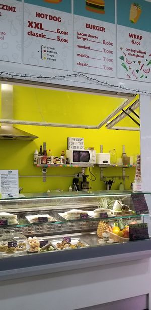 Deli at iVegan in Rome