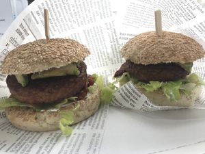 Tempeh burger at iVegan in Rome