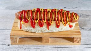 The HOT DOG XXL at iVegan in Rome