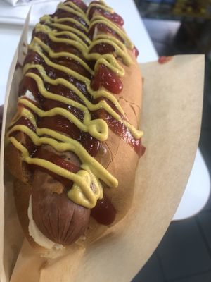 Hot dog XXL at iVegan in Rome