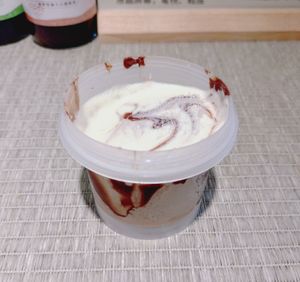 Raw Vegan Vanilla Chocolate Cake at Green Living 綠色心活館 in Kowloon