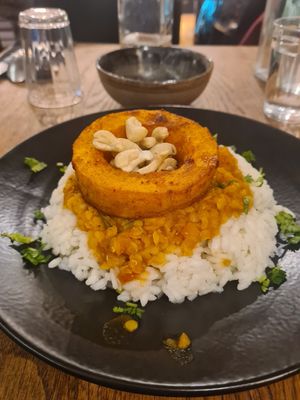 Dhal et butternut at Naya Studio in Paris