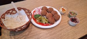 Menu de falafel at King Falafel in Oslo