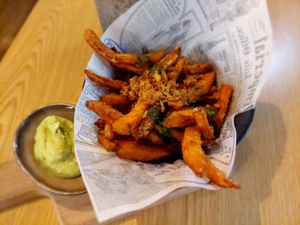 Sweet potato fries with avocado at Vorstid & Vahvlid in Parnu