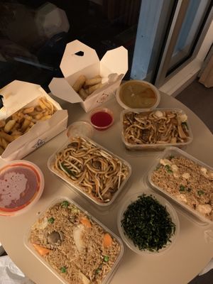 Salt + pepper chips and tofu, spring rolls, mushroom udon noods, veg udon noods, mushroom fried rice, veg fried rice, sweet and sour sauce, curry sauce and crispy seaweed 🌱 at Wawin Vegan Chinese in Leeds