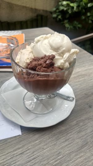 Alle drei veganen Sorten  at Konditorei Sader in Lana