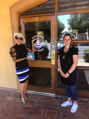 Meeting the The owner Melissa ( R )  at Drink Me Tea Room in Tempe