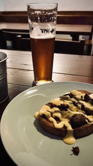 Topinka at Shromaždiště in Prague