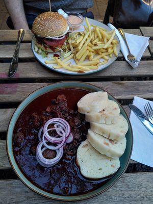 Guláš and Klasik burger at Shromaždiště in Prague