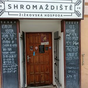 veganská pro život! at Shromaždiště in Prague