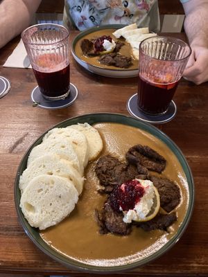 Main dish  at Shromaždiště in Prague