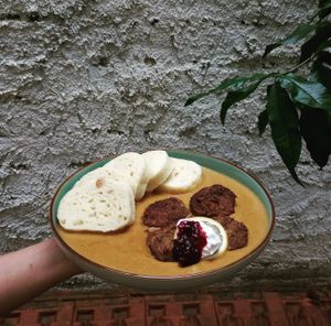 Svíčková at Shromaždiště in Prague